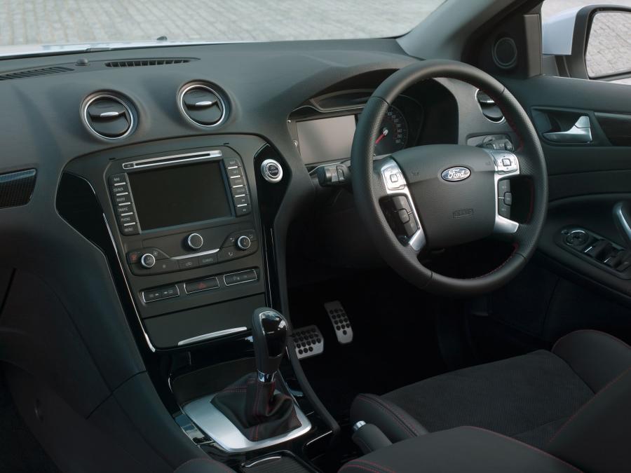  Ford Mondeo Turnier 2010 года  (UK) (фото 10 из 11)